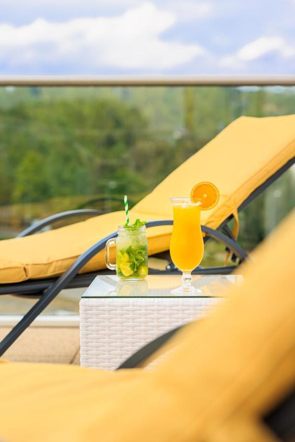 Отель Casino 2000 - Adult Guests Only Мондорф-Лес-Баинс Экстерьер фото